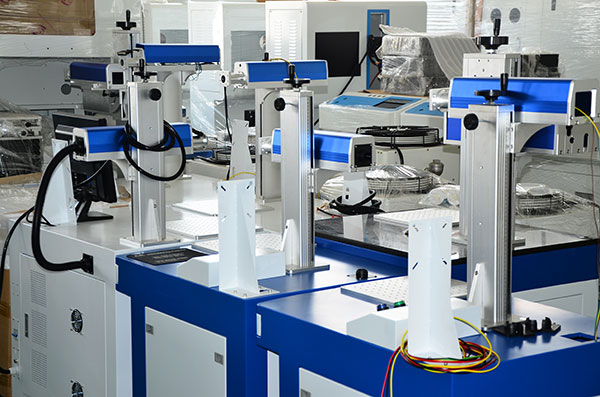 【鐳康激光】激光打標(biāo)機中高端產(chǎn)品紫外激光打標(biāo)機詳細介紹。